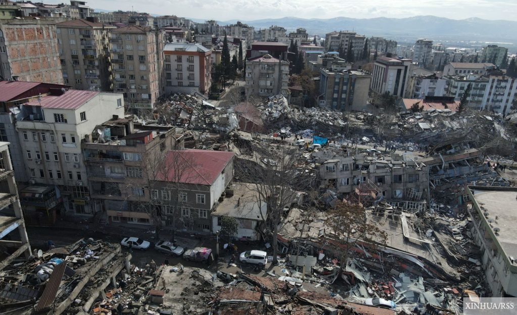 मध्य टर्कीमा सात जना भूकम्पपीडितको आगलागीमा परी मृत्यु