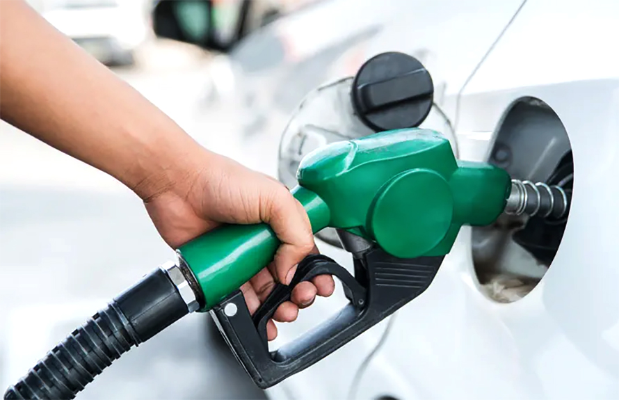७ रुपैयाँले घट्यो पेट्रोलको मूल्य, डिजेल र मट्टितेलमा कति ?