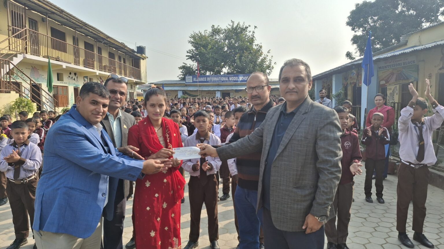 विद्यालयले गरेको सामूहिक बिमाबाट अभिभावक तथा शिक्षकलाई ठूलो राहत