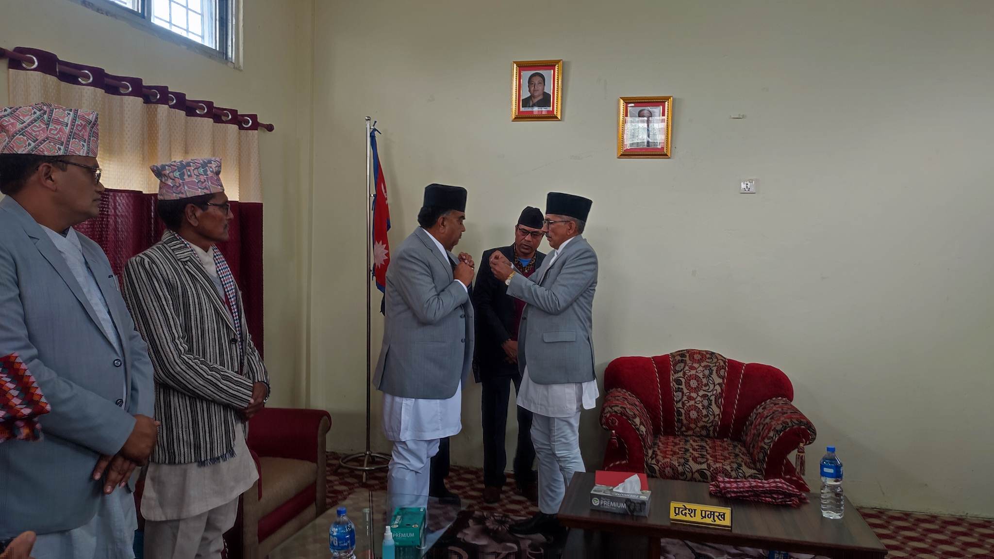 सुदूरपश्चिम प्रदेशका  ज्येष्ठ सदस्य रावलले लिए सपथ(भिडियो सहित)