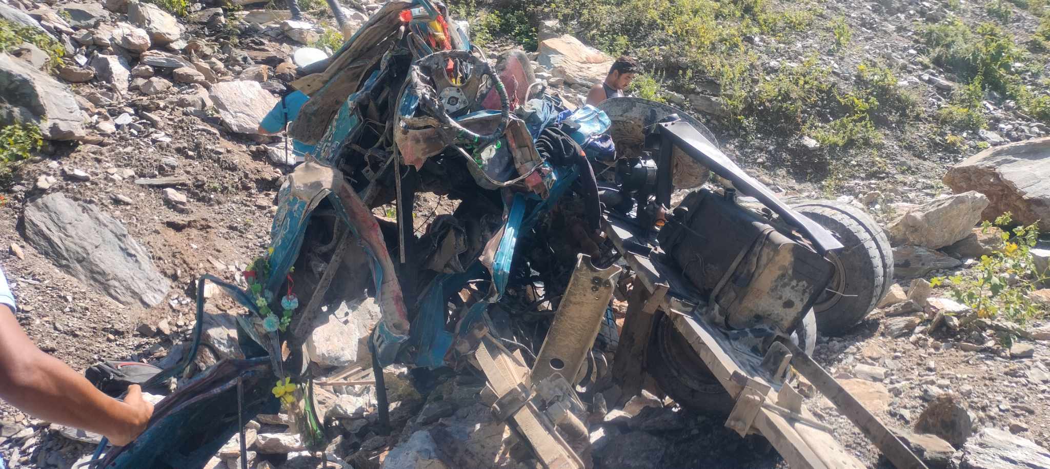 दार्चुला मिनि ट्रक दुर्घटना अप्डेटः सामान धनी बोहराको मृत्यु, चालक फरार