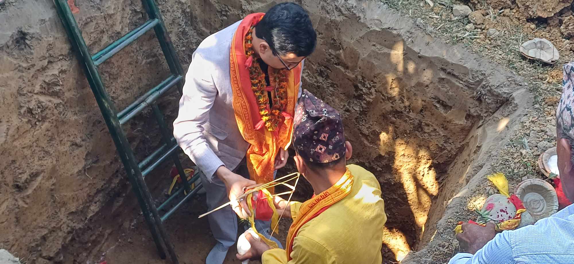 धनगढीमा रामजानकी मन्दिरको मन्त्री देउवाद्वारा शिलान्यास
