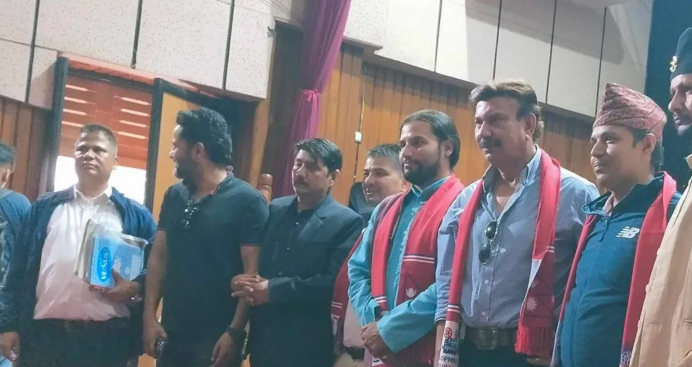‘एक भगवत् गीता’को विवाद टुंगियो, नाम परिवर्तन गरेर प्रदर्शन गर्ने
