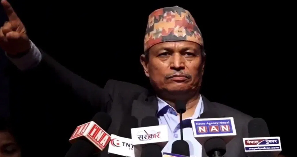 भीम रावलको प्रश्न : एमसिसीमा विदेशीसामू घुँडा टेक्ने देउवा नेपालीको प्रधानमन्त्री कि विदेशीको ?