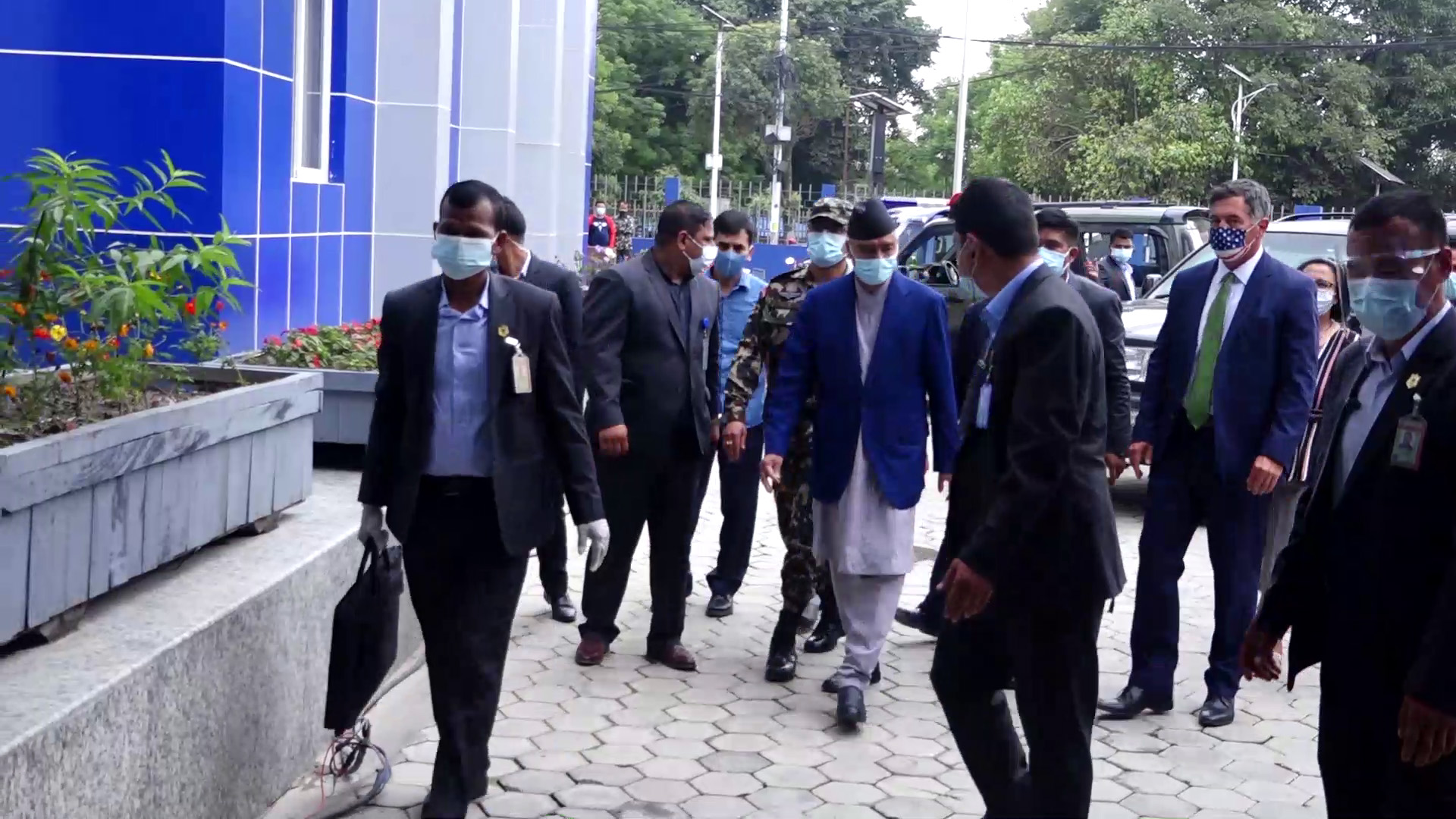 प्रधानमन्त्री देउवा २० सदस्यीय नेपाली प्रतिनिधि मण्डलको नेतृत्व गर्दै बेलायत जाँने, यस्तो छ भ्रमण तालिका