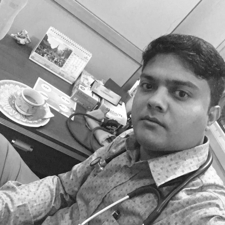 कोरोना संक्रमणबाट चिकित्सकको मृत्यु