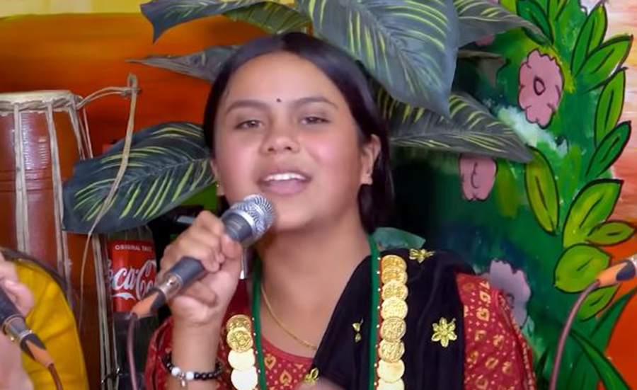 बालगायिकाको दुरुपयोग गरेको भन्दै आलोचना
