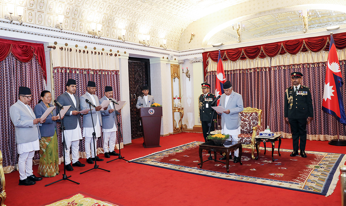 पाँच राजदूतले लिए शपथ