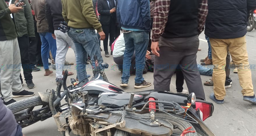 धनगढीमा मोटरसाइकल दुर्घटना