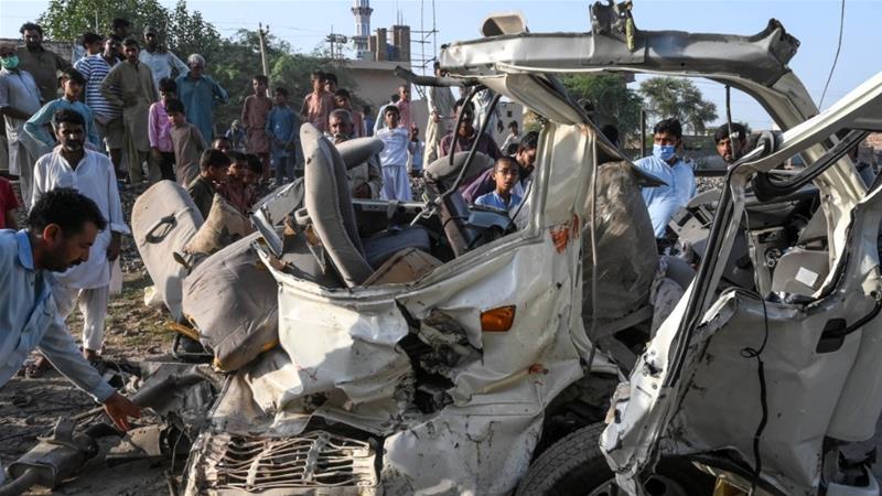 बाटो काट्ने क्रममा बसलाई ट्रेनले ठक्कर दिँदा २० सिख तिर्थयात्रीको मृत्यु