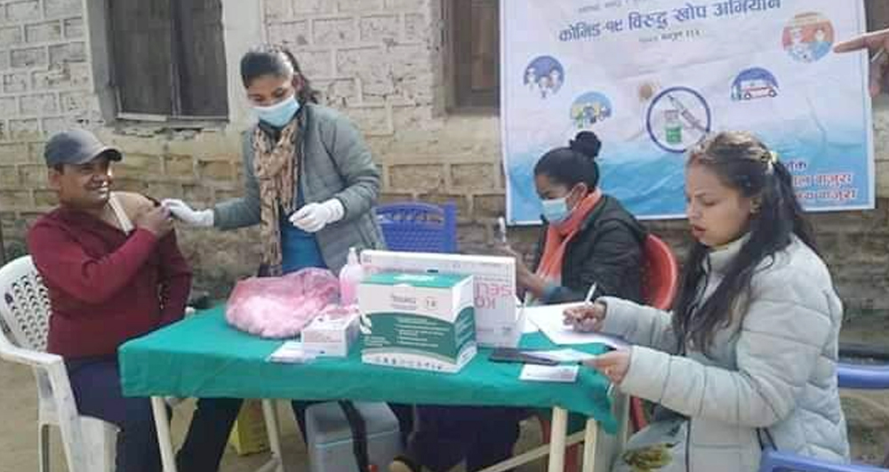 बाजुरामा आजदेखि दोस्रो चरणको कोरोना विरुद्धको खोप लगाउन सुरु
