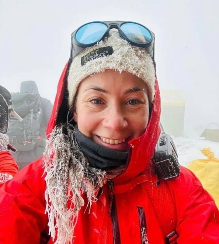 Kristin Harila among other climbers scales Makalu