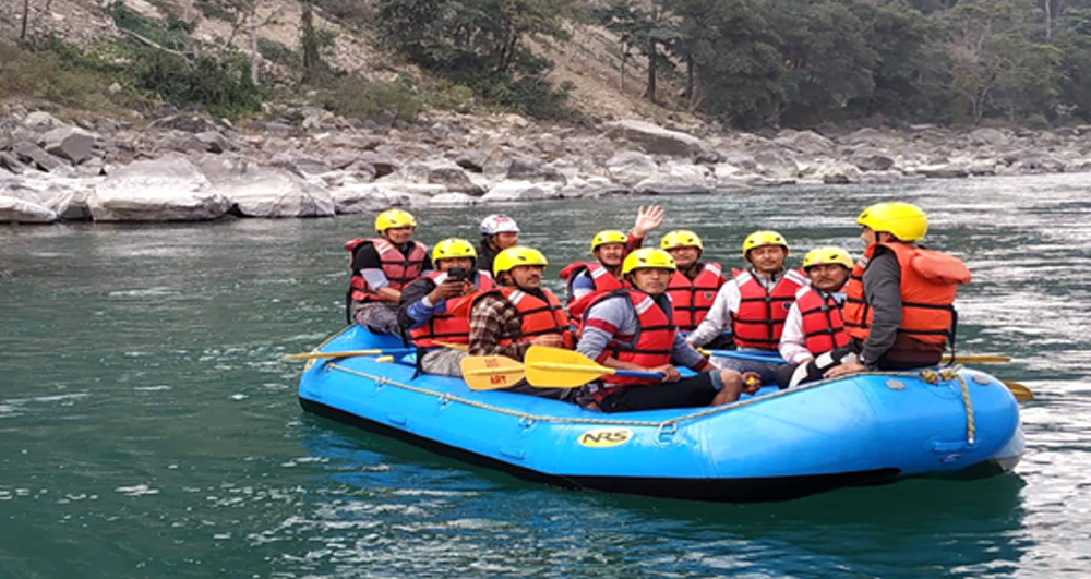 डडेल्धुराको परशुराम धाम देखि कञ्चनपुरको खल्ला मुसेट्टि सम्म जलयात्रा