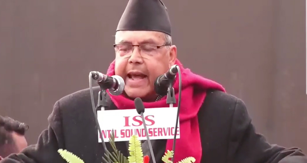 ओलीले पार्टीलाई विभाजन र विसर्जनतर्फ लगे : झलनाथ खनाल