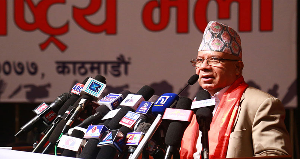 माधव नेपालको व्यङ्ग्य : चोइटिएर गएकाले 'ओली बा' पार्टी खोले हुन्छ