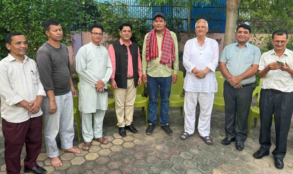 वाइसीएलका अध्यक्ष एमालेमा प्रवेश