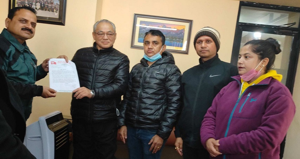 भागरथीको हत्यामा संलग्नलाई कारवाहीको माग गर्दै नेविसंघले बुझायो गृहमन्त्रीलाई ज्ञापनपत्र