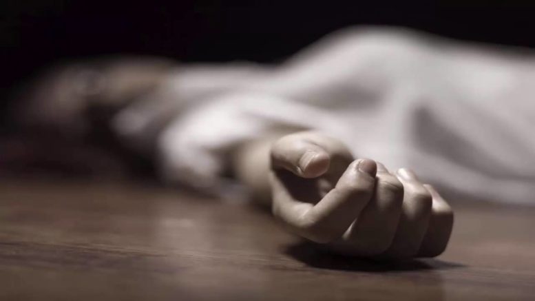 धान झार्ने क्रममा मेसिनमा परेर  एक महिलाको मृत्यु