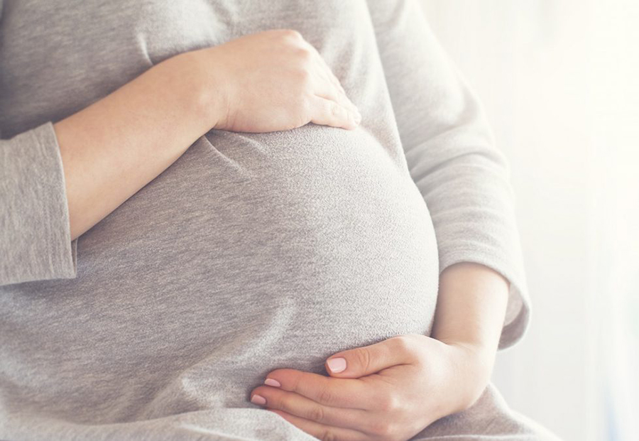 के गर्भमै हुनसक्छ शिशुलाई कोरोना संक्रमण?