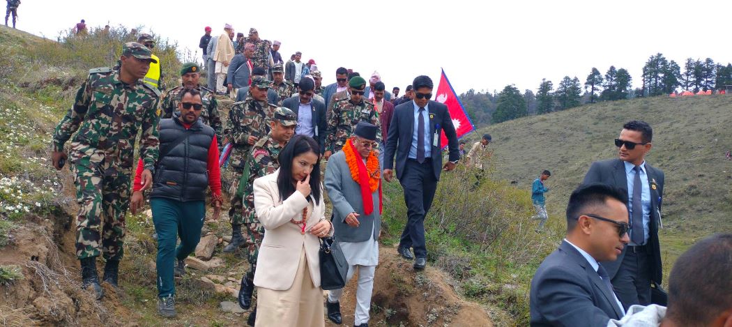 प्रधानमन्त्री दाहालद्वारा खप्तड आध्यात्मिक सम्मेलनको उद्घाटन