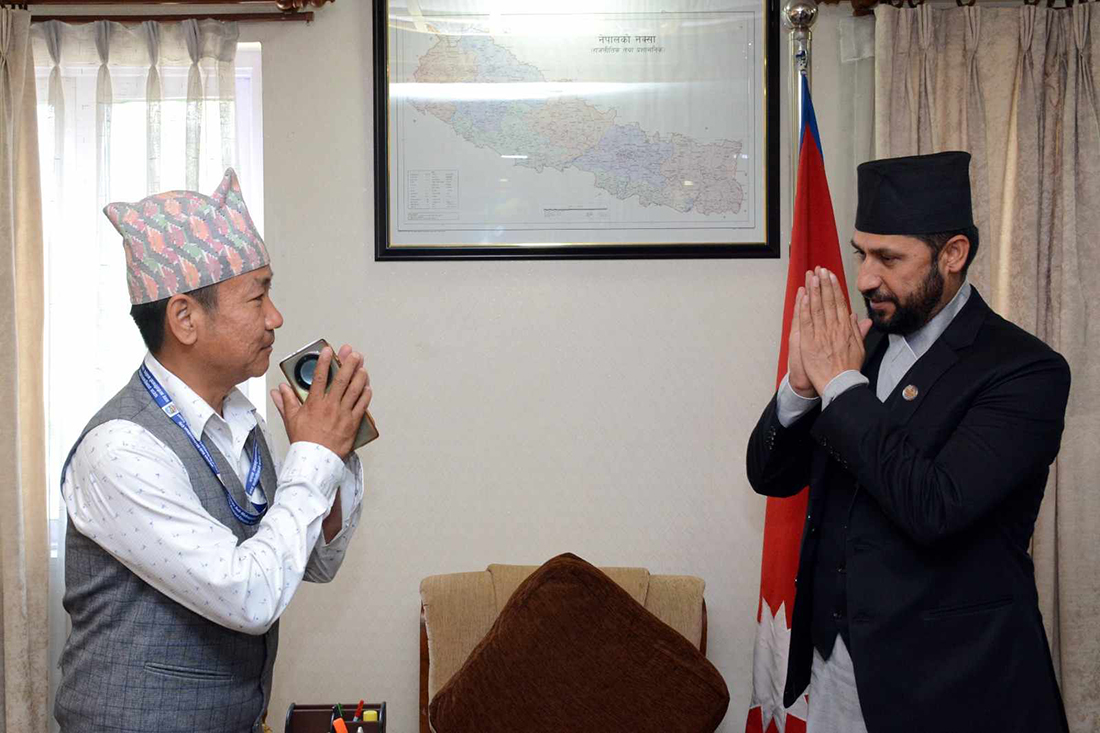 हर्क साम्पाङको अभियानमा सहभागी हुने गृहमन्त्री लामिछानेको प्रतिवद्धता