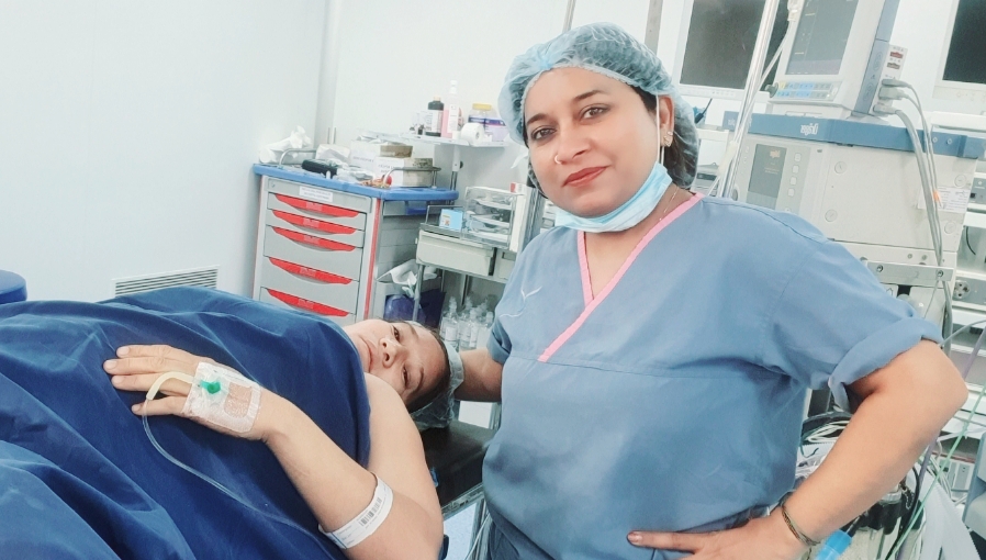 बैतडीकी एक महिलाले शल्यक्रिया मार्फत चौथो बच्चा जन्माइन्, नेपालकै दुर्लभ घटना