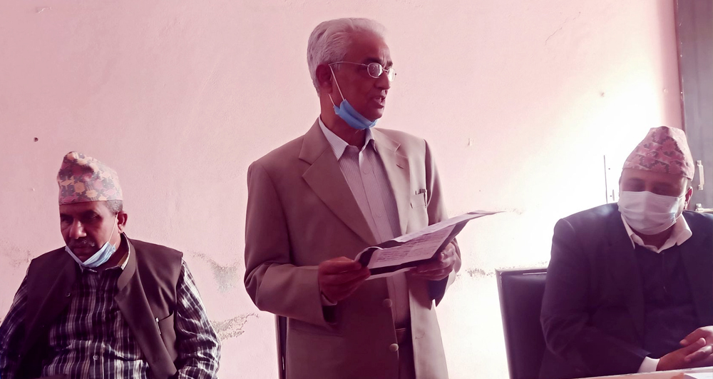 भुमी आयोग कैलालीका अध्यक्ष र सदस्यद्वारा पदभार ग्रहण