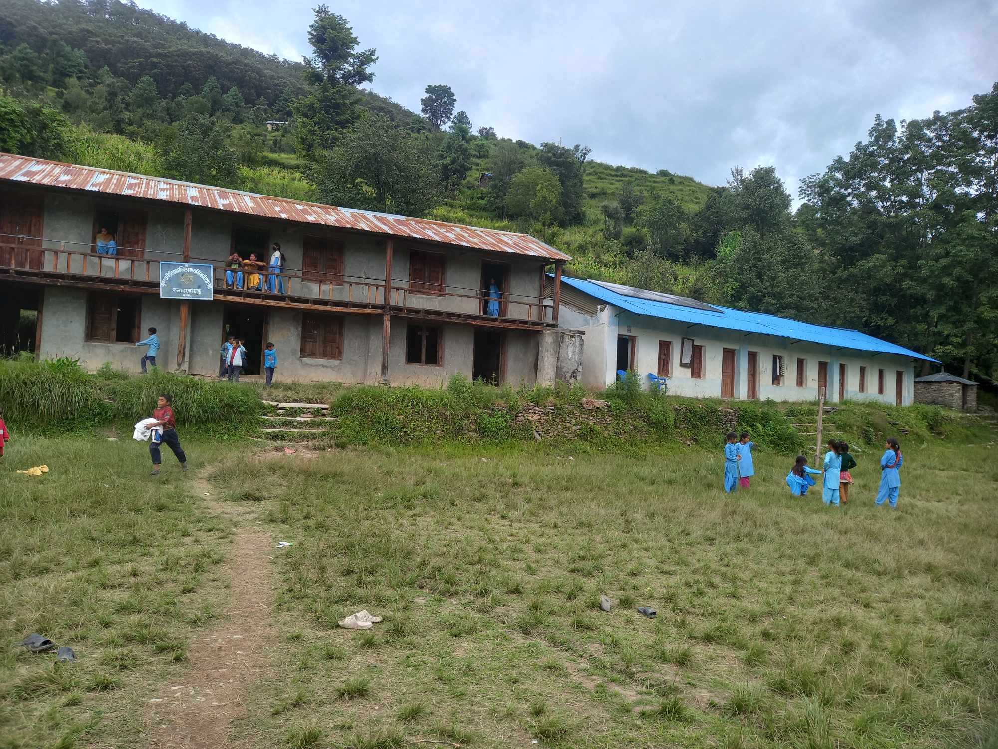 सरस्वती विद्यामन्दिर माविमा खेताला शिक्षक राखेको आरोप
