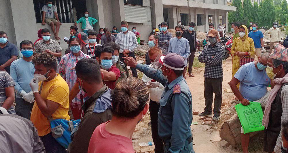कैलालीमा पीसीआर रिपोर्ट लिनै सात दिन ?