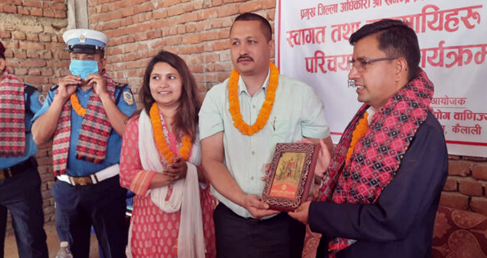 अत्तरिया उद्योग वाणिज्य संघद्धारा कैलालीका सिडियो रिजाललाई स्वागत