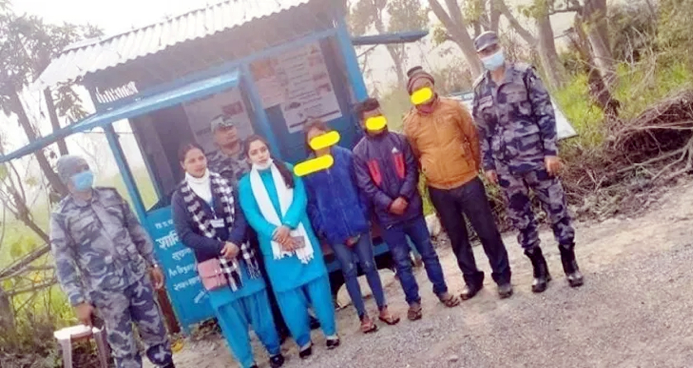 कञ्चनपुरको अवैध नाका भएर भारत लगिँदै गरेकी युवतीको उद्वार